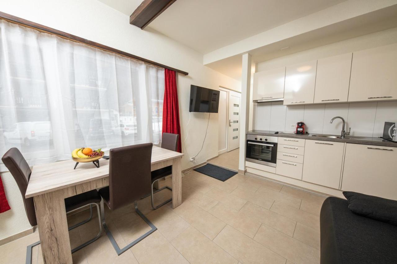 Haus Astoria Apartment Saas-Grund Bagian luar foto